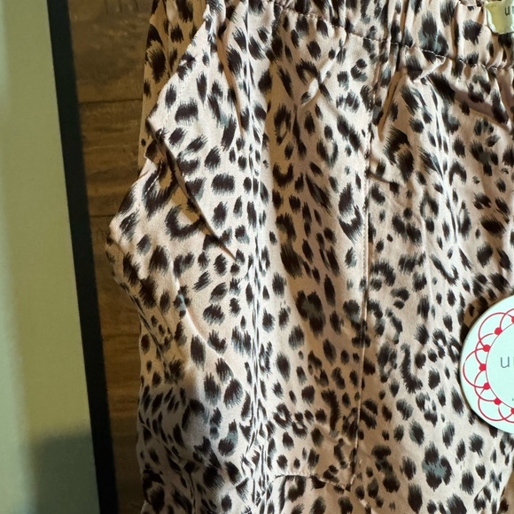 Umgee Pink Leopard Print Pants - Picture 5 of 8